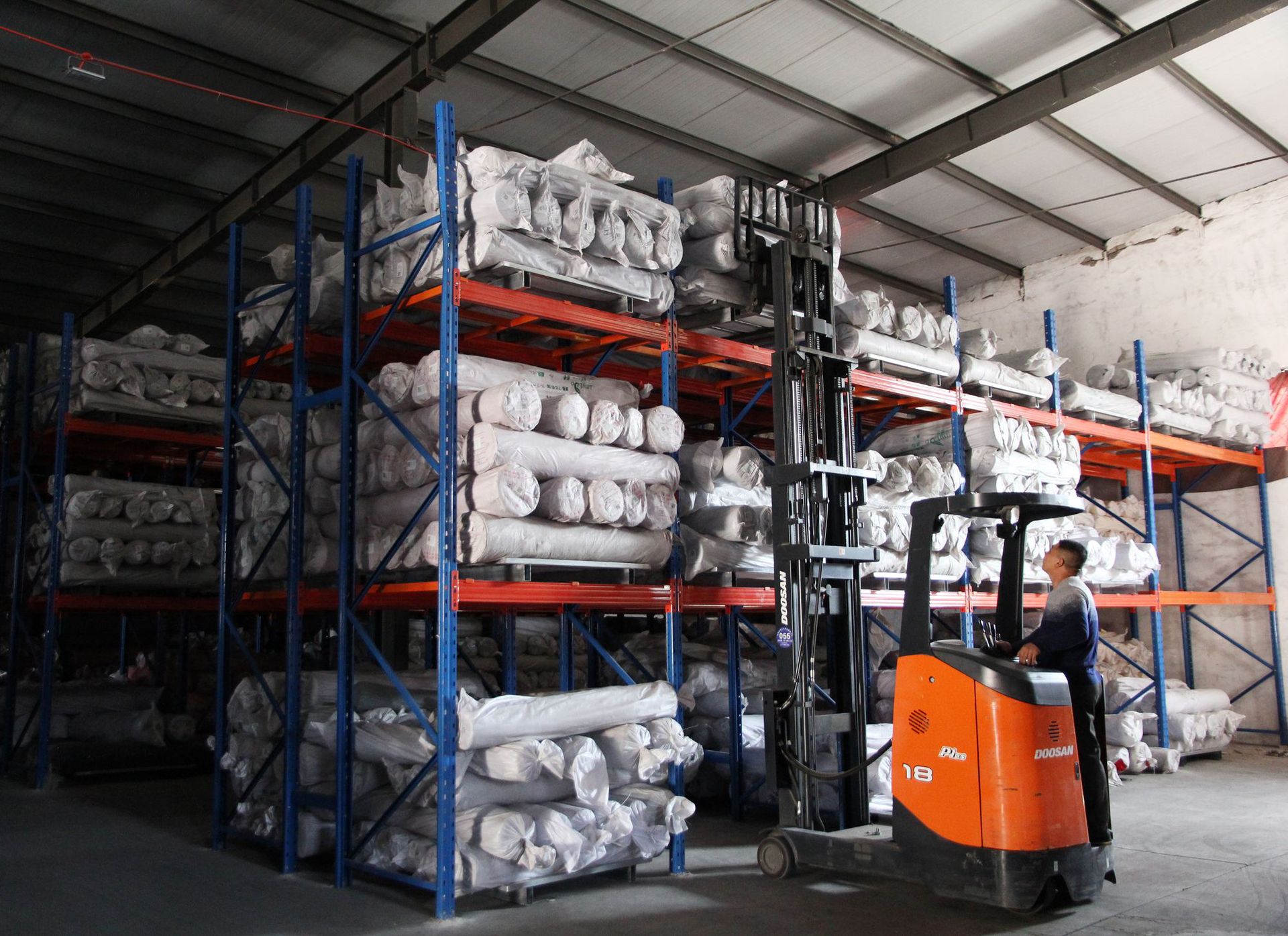 Standard di prova per le prestazioni del tessuto ESD